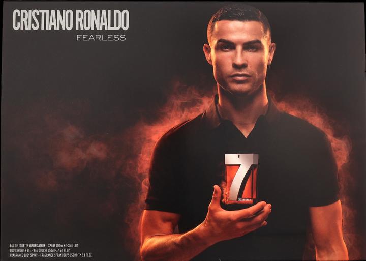 Immagine prodotto CR7 Cristiano Ronaldo Fearless Set regalo 3 pezzi: Eau de Toilette 100ml - Gel doccia 150ml - Body (Set profumo)