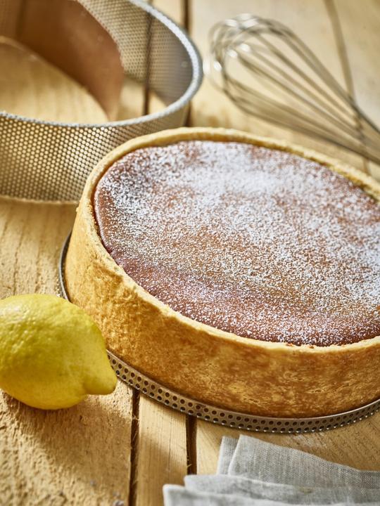 Image du produit de Buyer Moule à Cake En Inox Perforé Fond Amovible 20x6.5cm (20 cm)