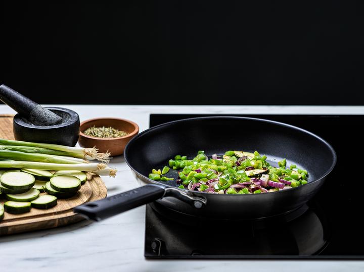 Produktbild KitchenAid Classic Stainless Steel (CC005705-001) (Wok Pfanne, Edelstahl)