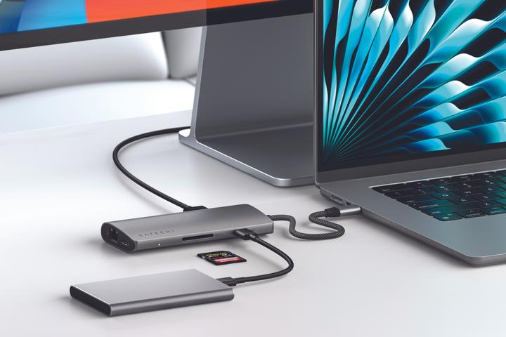 Actual product image Satechi Multiport 8K V3 (USB-C, 7 Ports)