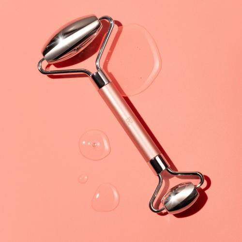 Actual product image Real Techniques Prep Cryo Sculpt Facial Roller