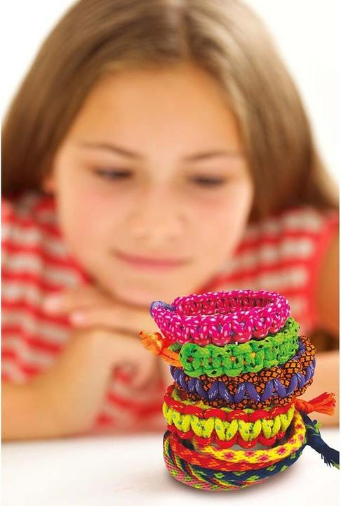 Actual product image 4M Craft Set Friendship Bracelets KidzMaker