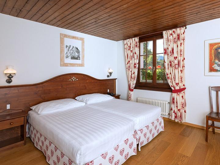Produktbild Smartbox Romantischer Aufenthalt mit 1 Übernachtung, Abendessen und Spa in Gruyères (2 Pers.)