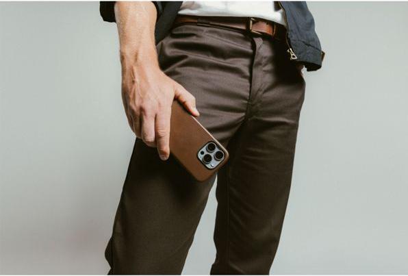 Produktbild Nomad MagSafe-kompatible Hülle für iPhone 16 Pro (Apple iPhone 16 Pro)