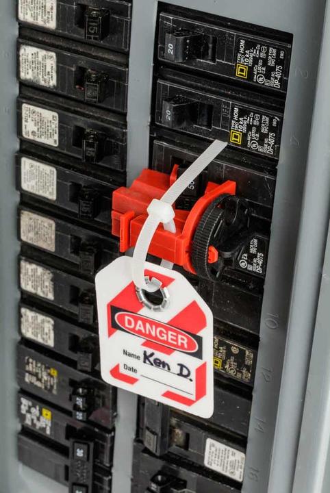 Actual product image Brady TagLock circuit breaker interlock: for multi-pole switches, glass fibre reinforced nylon, red (1 p