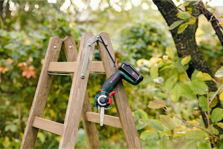 Actual product image Bosch Home & Garden AdvancedCut 18