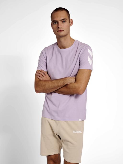 Actual product image hummel Legacy Chevron T-Shirt (XXS)