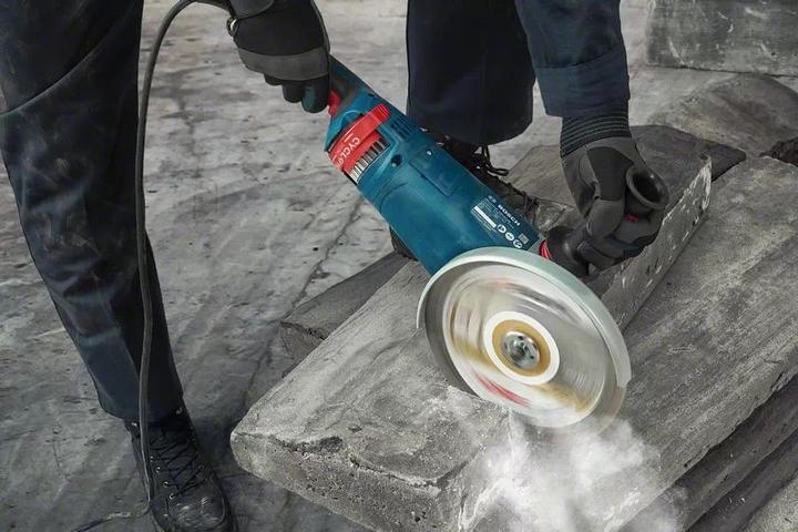 Produktbild Bosch Professional GWS 24-230 JZ (230 mm)