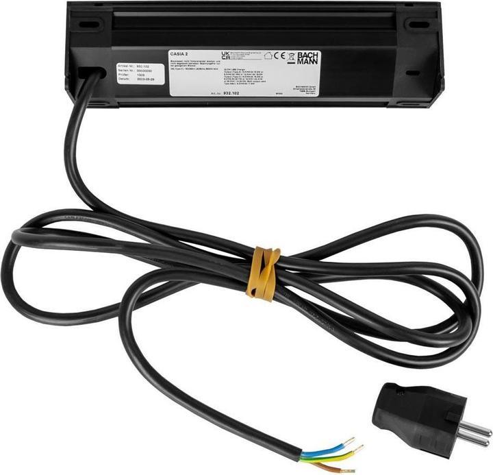 Actual product image Bachmann CASIA 2 2x socket 1x USB charger A/C (932.102) black, short (2 x, CEE 7/3, 2 m)