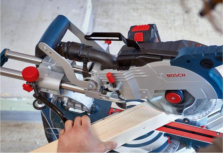 Produktbild Bosch Professional GCM 18 V-216