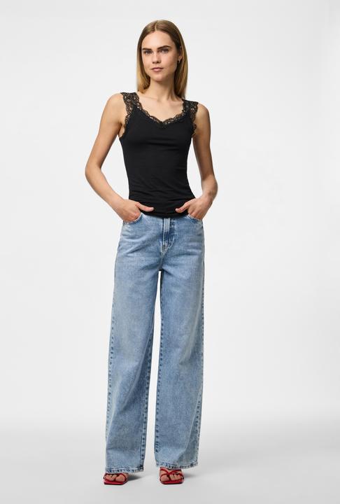 Actual product image Pieces Pcbarbera Lace Top Noos Bc (XS)