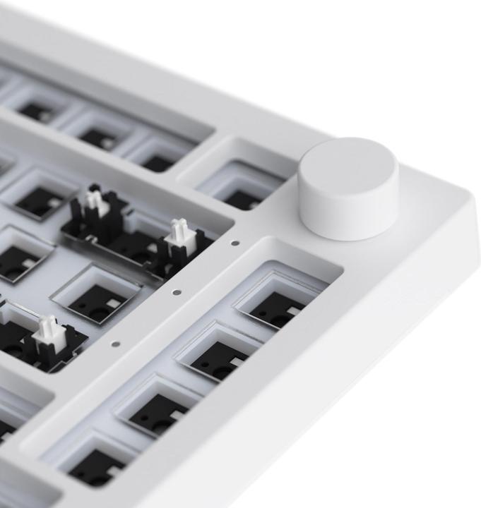 Actual product image Akko 5075S RGB QMK Barebone, ISO Layout - moonlight white (Cable)