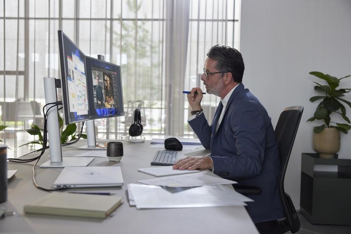 Image du produit HP Elitebook 1040 G11 (14", Intel Core Ultra 7 155H, 32 Go, 512 Go, CH)