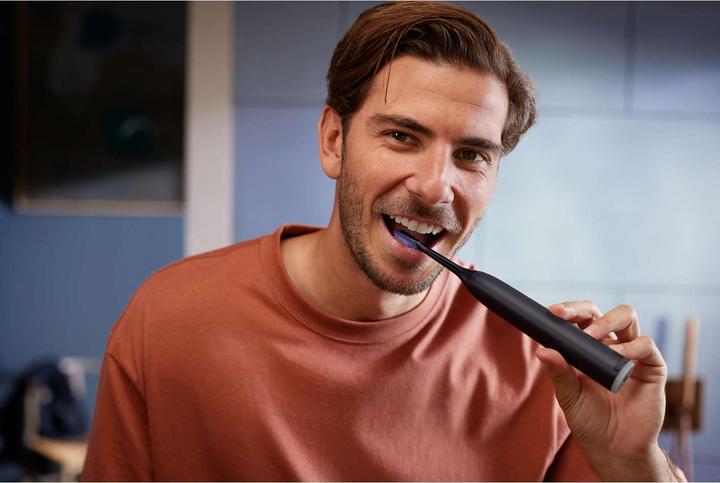 Actual product image Philips Sonicare Series 7100 (Sonic toothbrush)