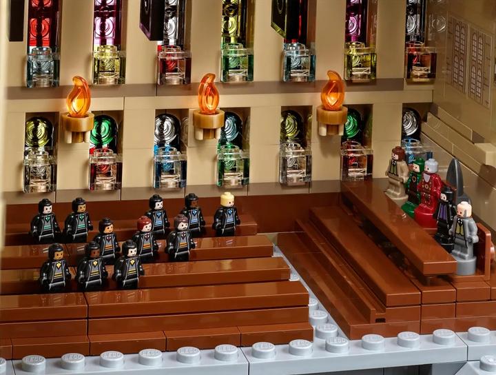 Productafbeelding LEGO Harry Potter Kasteel van Zweinstein (71043, LEGO Harry Potter, LEGO Zeldzame Sets)