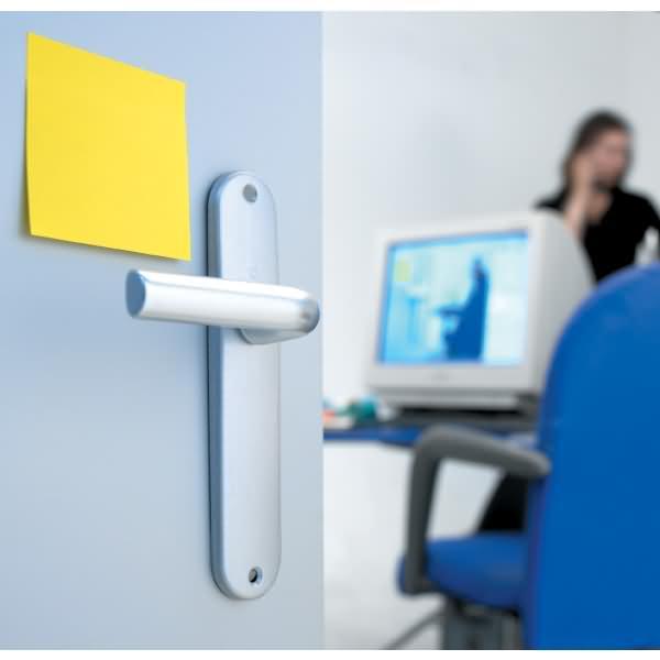 Actual product image Post-it Super Sticky Z-Notes Dispenser (76 x 76 mm)