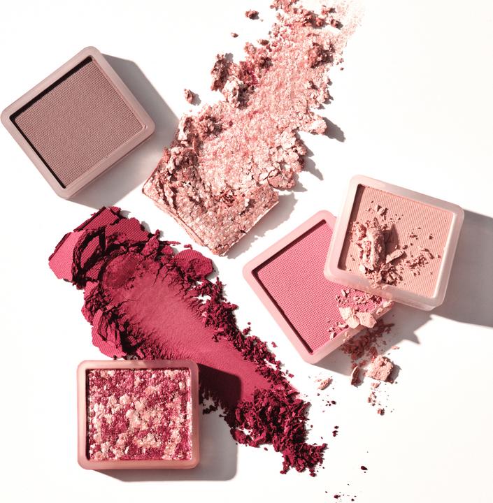 Actual product image Catrice Tiny Treasures Eyeshadow Palette (020 Wild Berry)