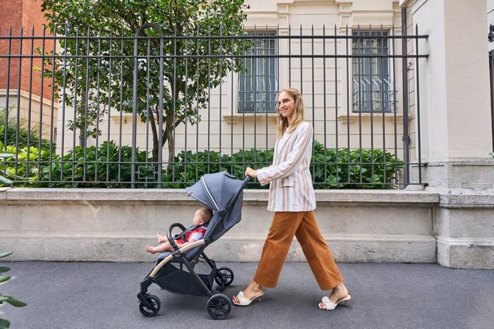 Actual product image Chicco 4-Wheel Stroller Goody Xplus Dark