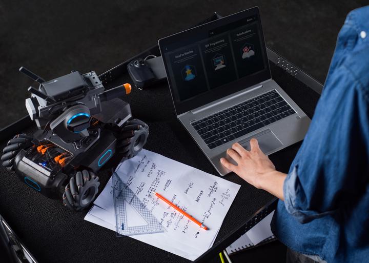 Actual product image DJI RoboMaster S1