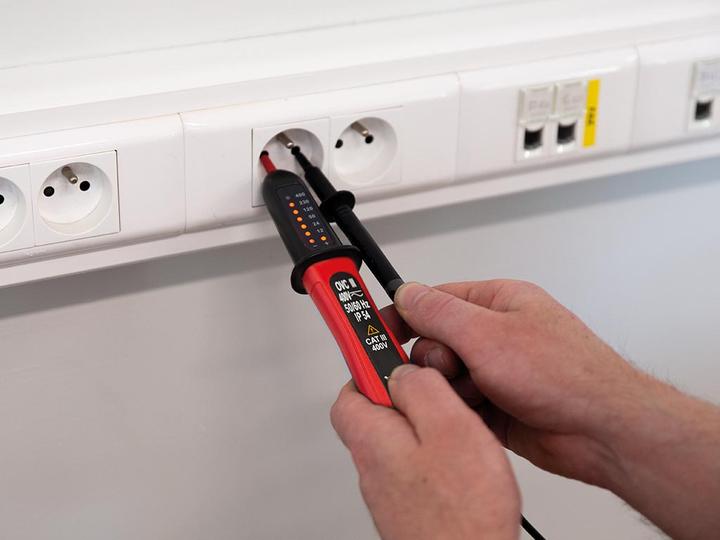 Image du produit Velleman Transformateur de tension bipolaire - Cat. III - 400V - Indicateur LED (CAT III)