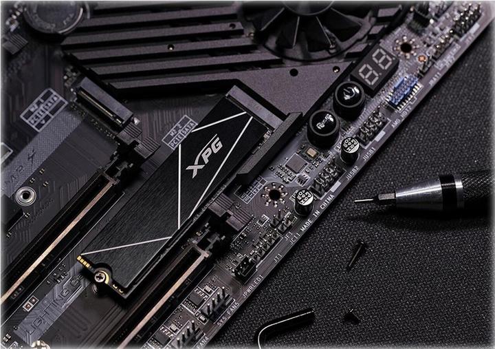Actual product image Adata XPG Gammix S70 Blade (1000 GB, M.2 2280)