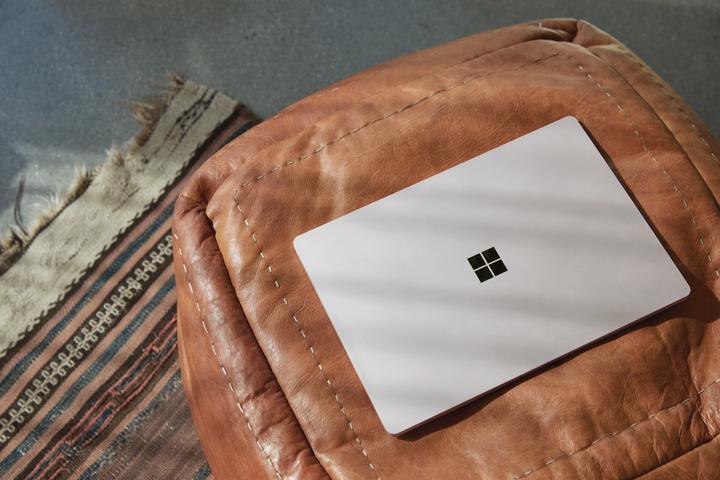 Produktbild Microsoft Surface Laptop 3 for business (15", Intel Core i5-1035G7, 8 GB, 256 GB, DE)