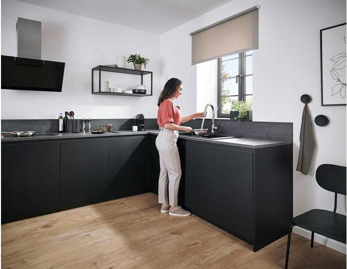 Produktbild hansgrohe Focus M41 Einhebel-Küchenarmatur 240, Ausziehbrause, 2 Strahlarten