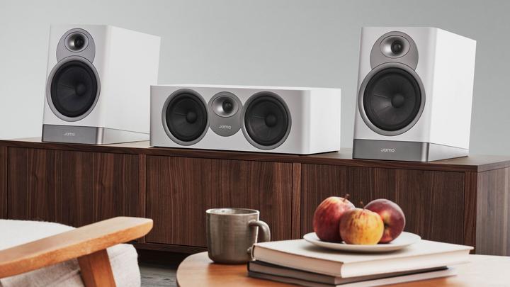 Actual product image Jamo S15B (1 pair, 120 W)