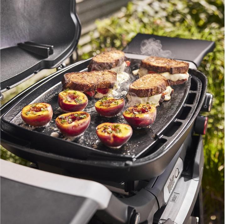 Actual product image Weber Full-size grill plate - for Q3000N series