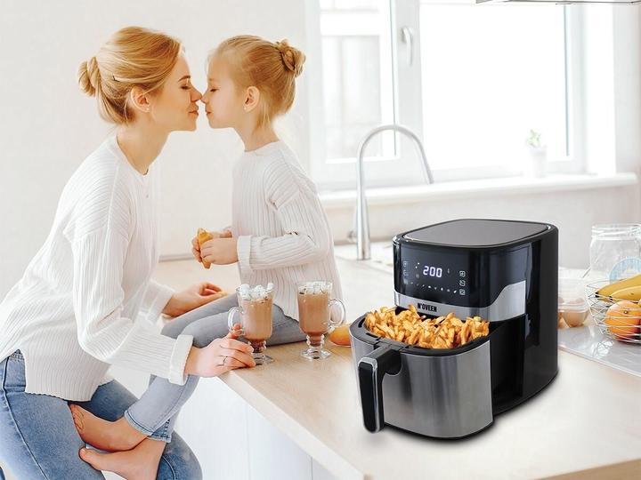 Actual product image Noveen Hot air fryer AF550 6 5 l 1600 W Black Silver