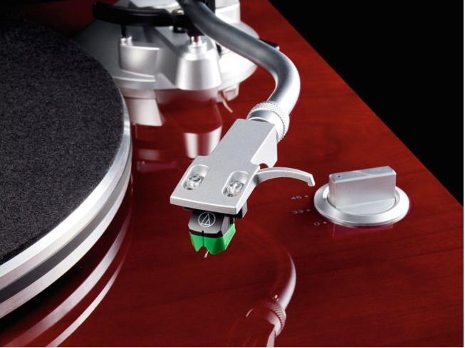 Actual product image TEAC TN-3B-SE (Manual)