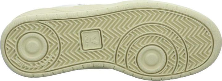 Actual product image Veja V-10 (38)
