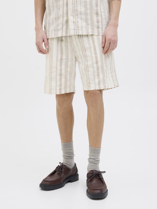 Actual product image Jack & Jones Relaxed Fit Relaxed Fit Shorts Relaxed Fit Shorts (XS)