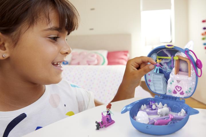 Actual product image Polly Pocket Compact Playcase Arctic Fun