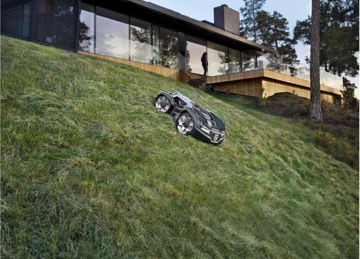 Produktbild Husqvarna 435X AWD (3500 m², Begrenzungskabel)