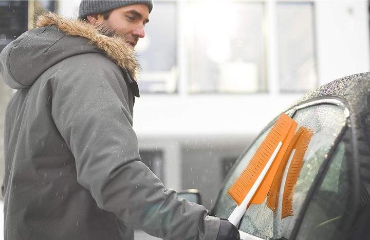 Immagine prodotto Fiskars Raschiaghiaccio spazzola neve SnowXpert