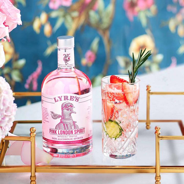 Actual product image Lyre's Pink London Spirit (1 x 70 cl)