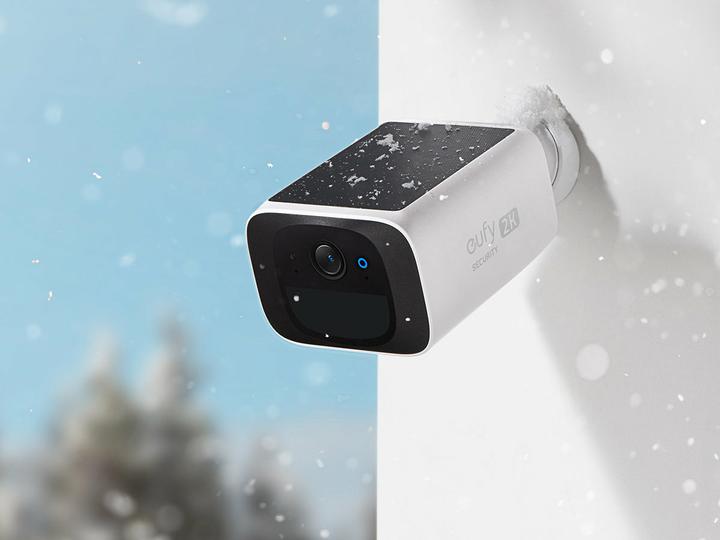 Actual product image eufy S220 SoloCam (2560 x 1440 Pixels)