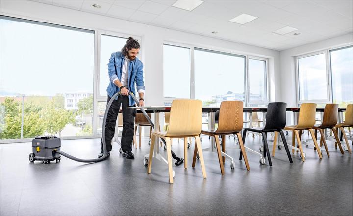 Actual product image Kärcher Akkusauger T 10/1 Bp Adv (Dry vacuum cleaner)