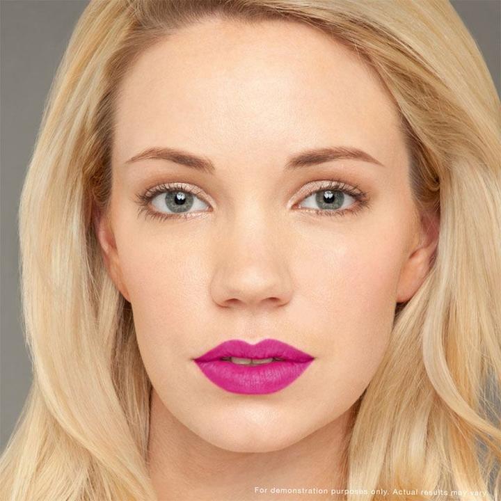 Immagine prodotto Revlon Lucidalabbra 665 Intensity Matte (665 Intensità Stuoia)