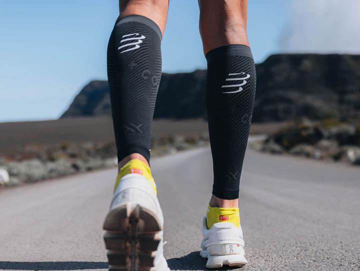 Immagine prodotto Compressport Manicotti per polpacci R2 Oxygen neri (30, 31, 32, 33, 34)