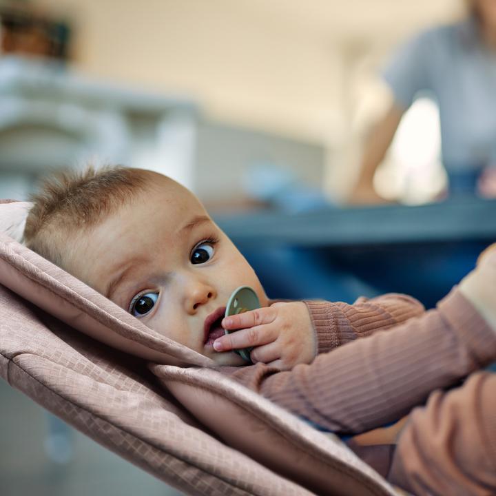 Actual product image BabyGo Swing grün