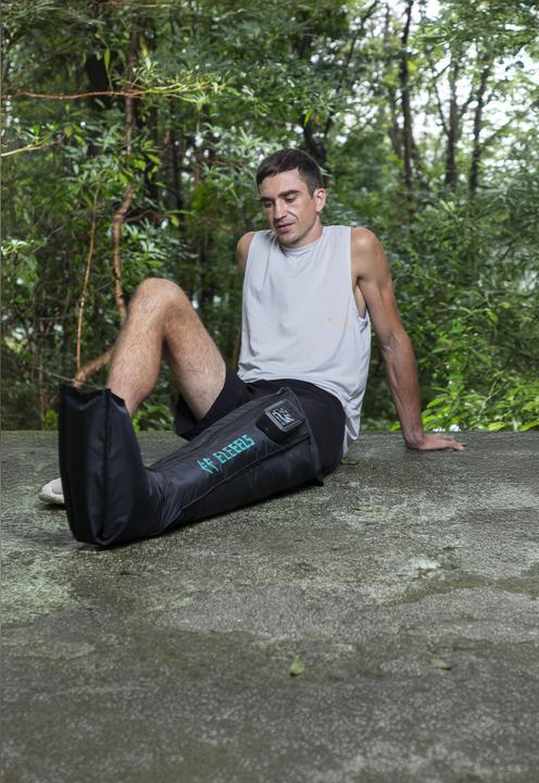 Actual product image Eleeels A2-S Cordless Air Compression Boot