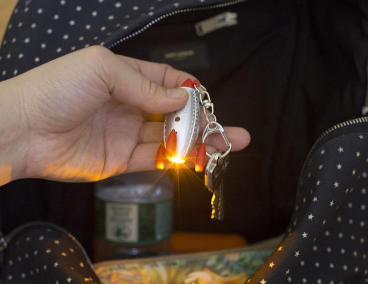 Actual product image Kikkerland Rocket Keychain (KRL79-EU)
