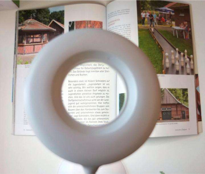 Actual product image Wenko Desk lamp with magnifying glass