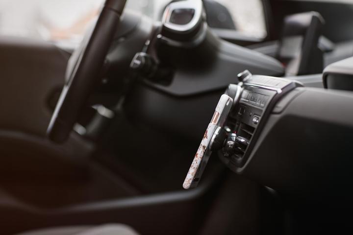 Produktbild iDeal Of Sweden Car Vent Mount Gold