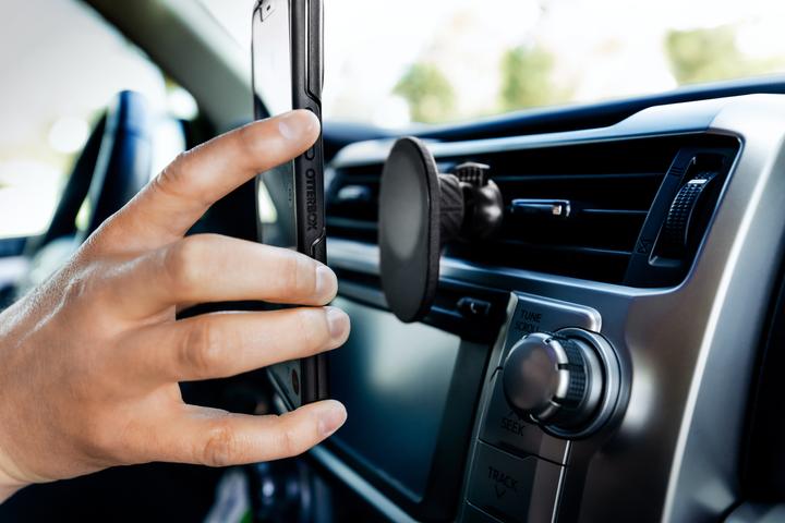 Image du produit OtterBox Support pour évent de voiture pour MagSafe