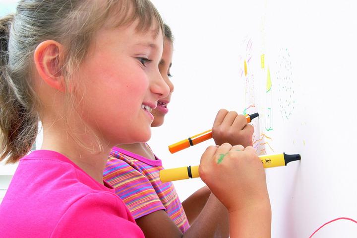 Actual product image STABILO Trio Scribbi Spring-loaded triangular felt-tip pen (Multicoloured, 12 x)