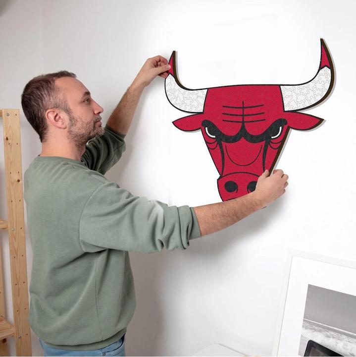 Produktbild Iconic NBA - Chicago Bulls - Logo - Holz Puzzle Grösse S (150 Teile) (150 Teile)