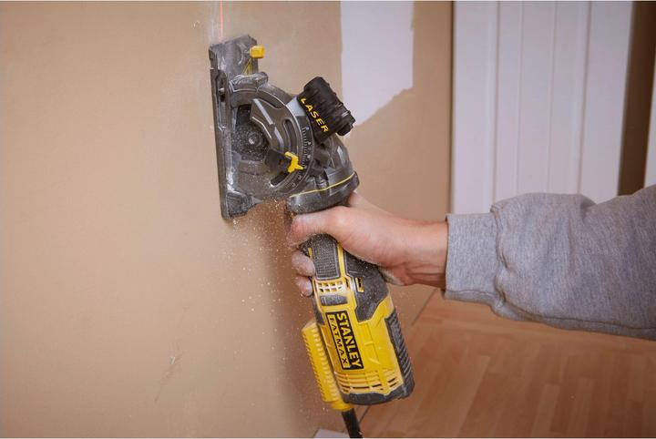 Actual product image Stanley Mini-compact hand-held circular saw 650